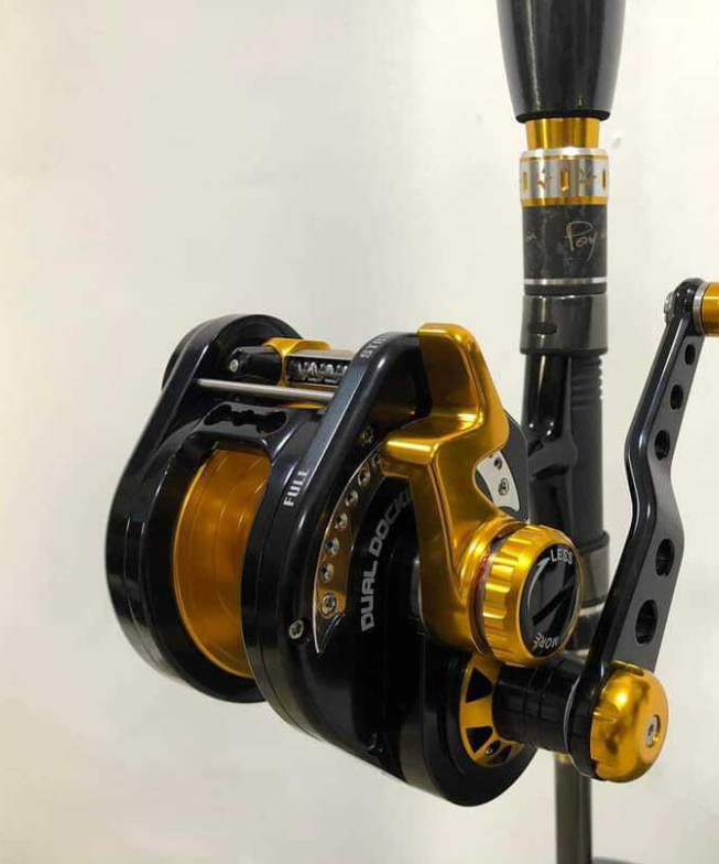UNDERHEAD PE5 reel Black/Gold- left hand 